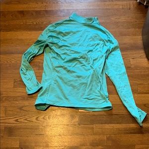 Athletic golf pullover